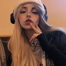 Indah Permata avatar